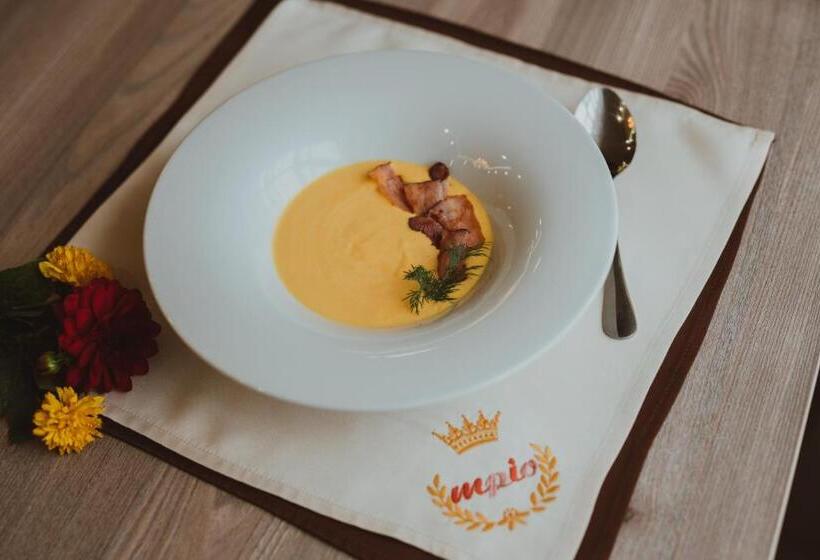 فندق صغير Trio Hotel Restaurant