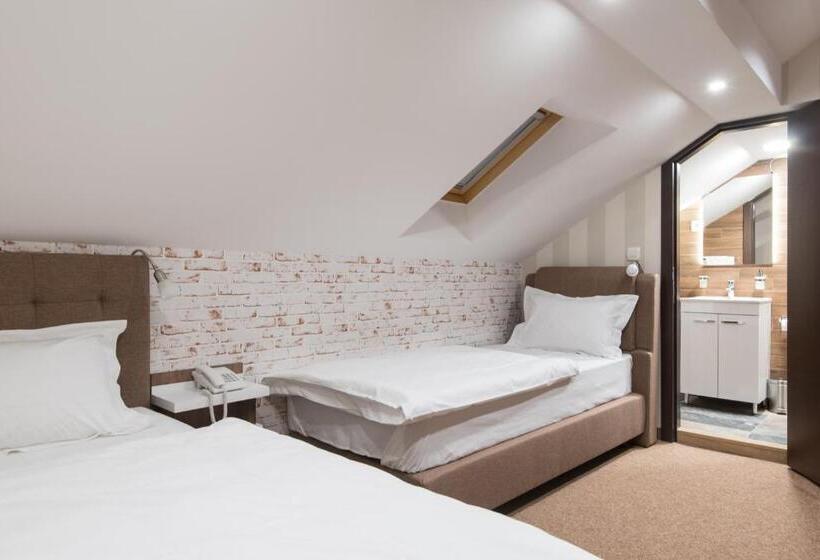 هاستل Centrum Sobe Rooms čačak