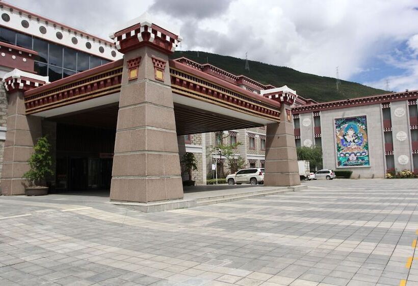 בית מלון כפרי Crowne Plaza Yading By Ihg