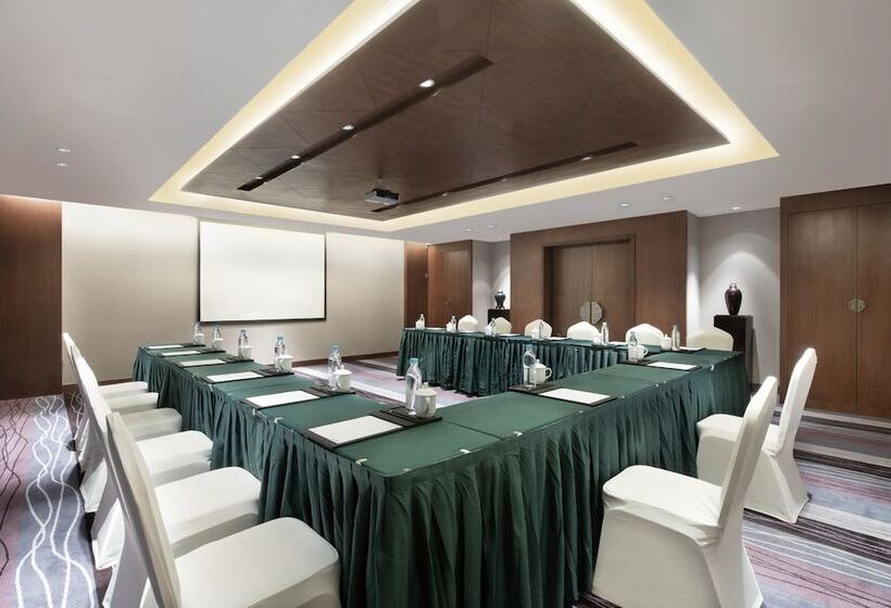 בית מלון כפרי Crowne Plaza Yading By Ihg