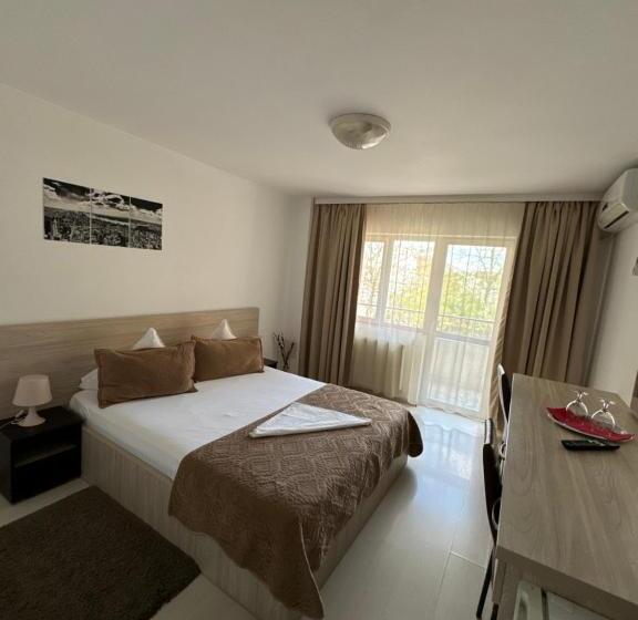 هتل Fast Airport Accomodation