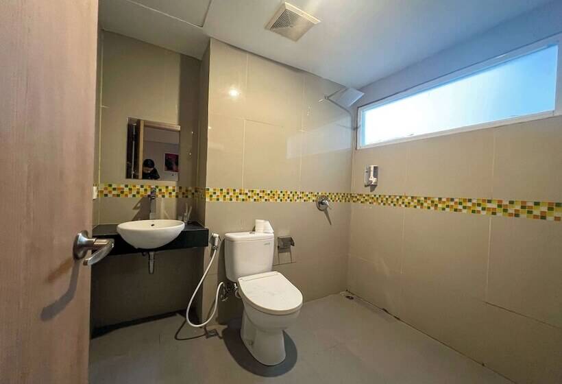 هتل Kyriad Haka Makassar