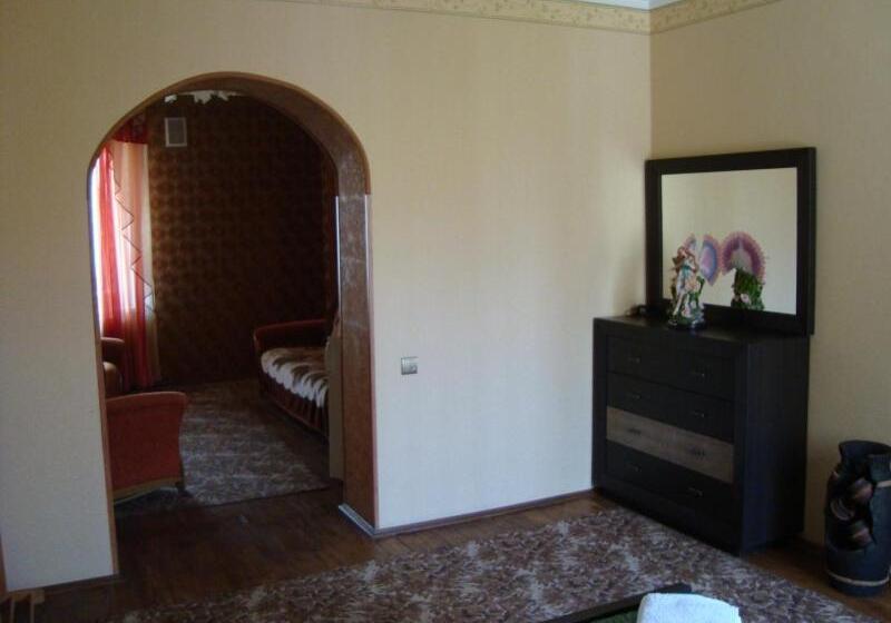 فندق U Zubrytskyh