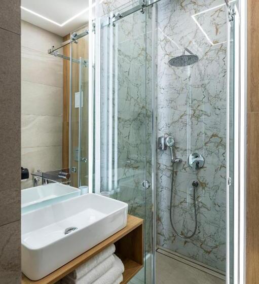 فندق على الطريق Otaman Resort