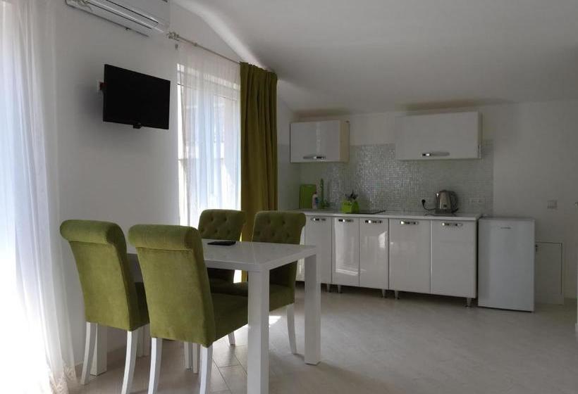 بنسيون Guest House