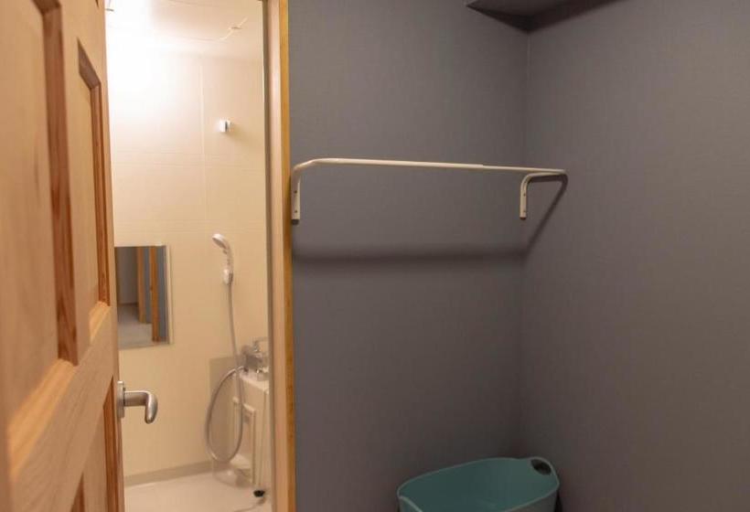 פנסיון Hostel Perch