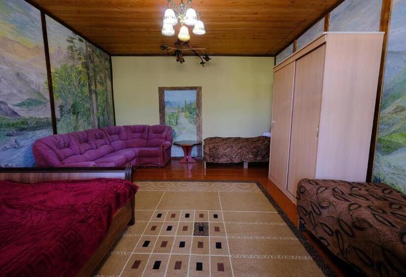 پانسیون Laila Guest House