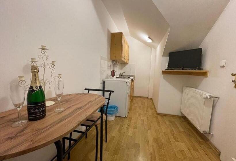 پانسیون Villa Belvedere