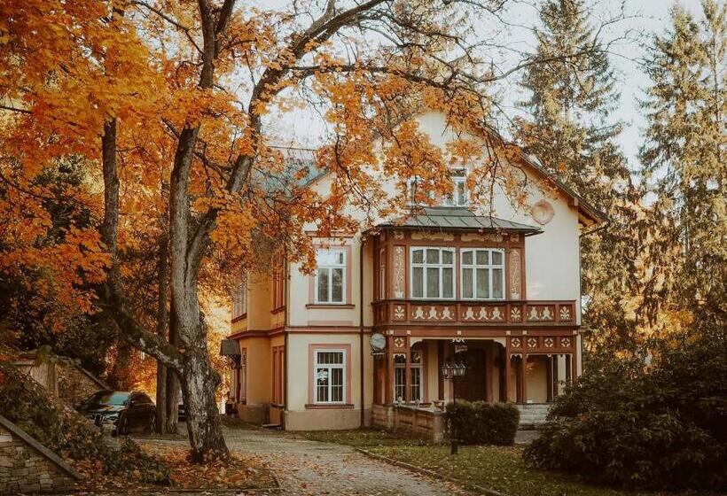 پانسیون Villa Belvedere