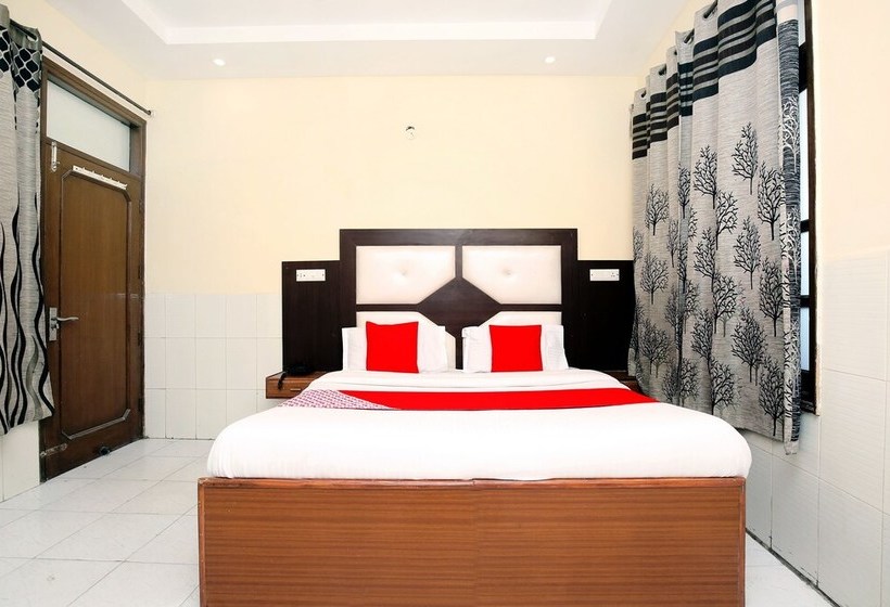 酒店 Surya Palace By Oyo Rooms