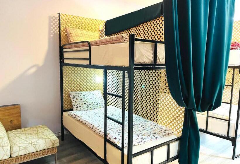 Enter Hostel