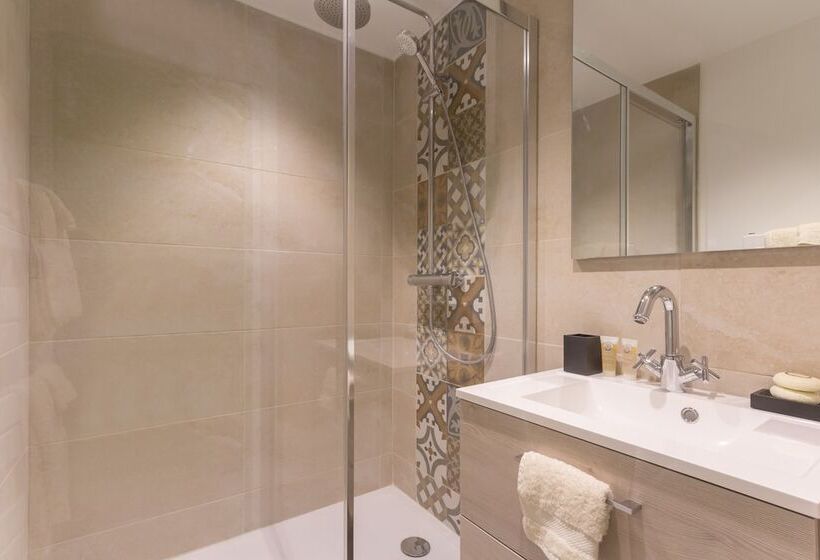 L Escale De Jules Et Lily