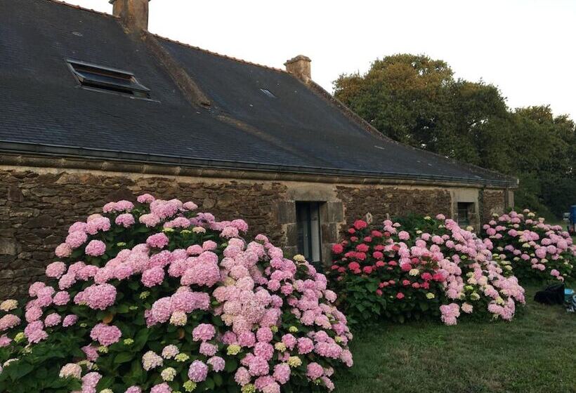 צימר Domaine De Lesty   Chambre D Hôtes