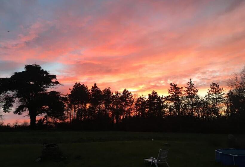 צימר Domaine De Lesty   Chambre D Hôtes