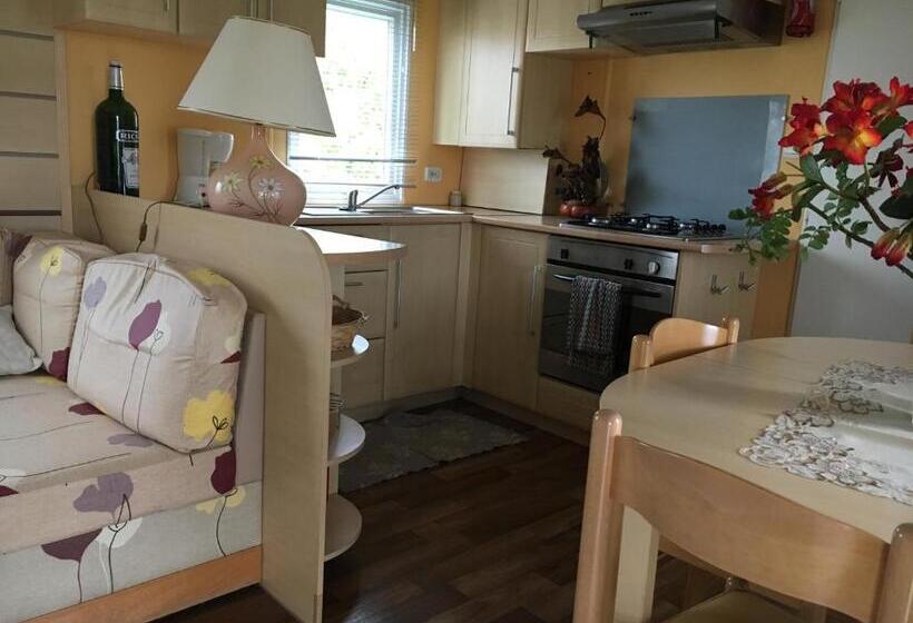 住宿加早餐  Lo Soulenquo à Fonteilles Sur Le Gr 65