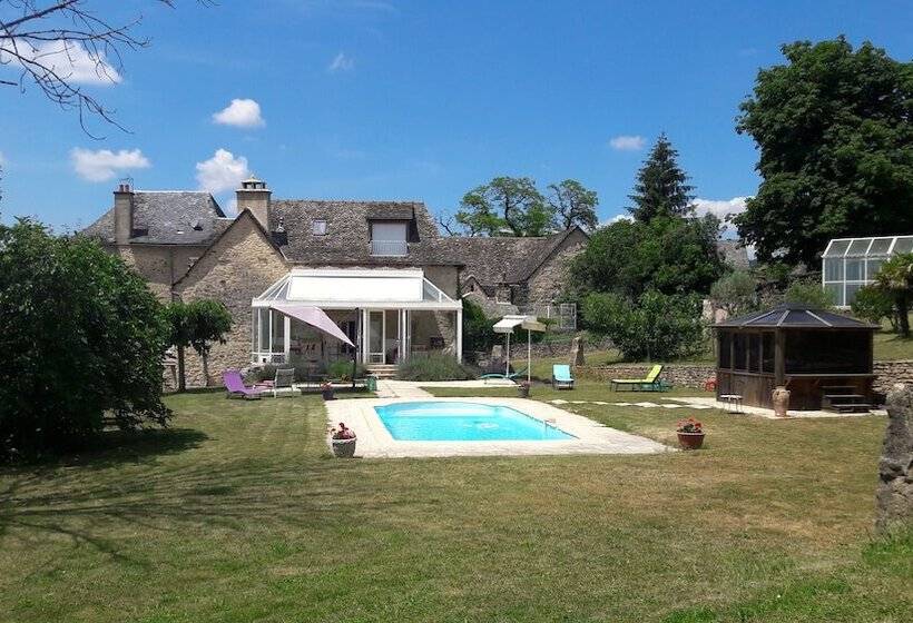 بنسيون La Source Gilhodes