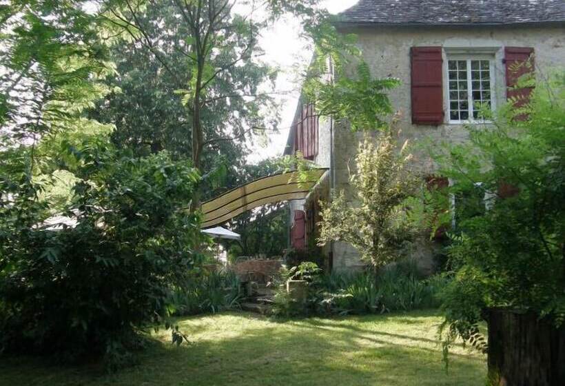 ペンション La Gentilhommière Restaurant Etincelles