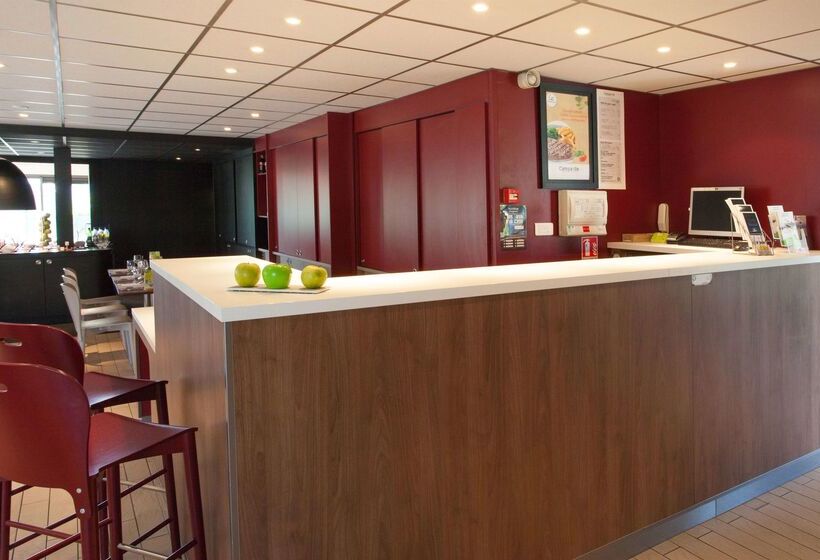 Hotel Campanile Tours Sud Chambraylestours