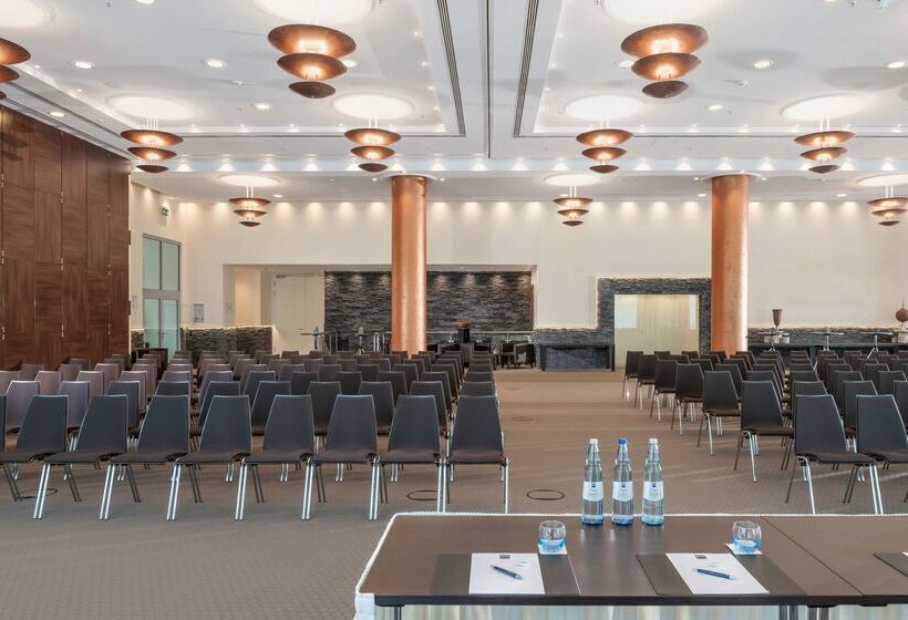 هتل Dorint An Der Messe Köln