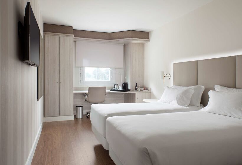 هتل NH Barajas Airport