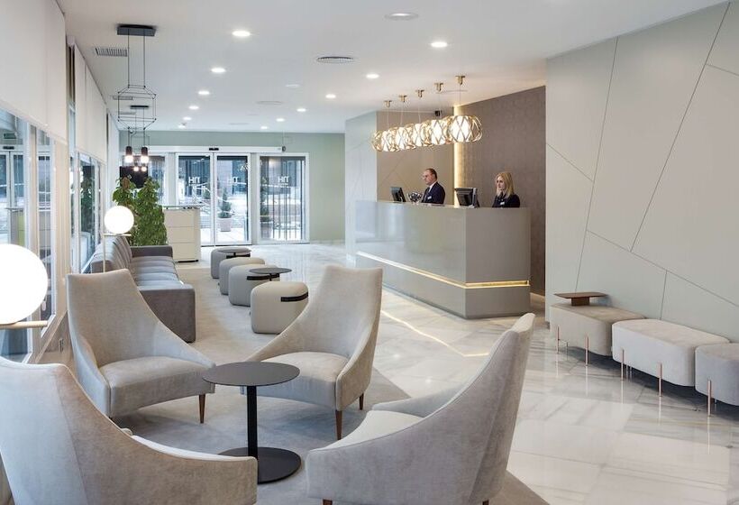 هتل NH Barajas Airport