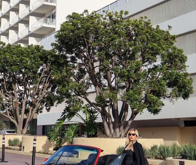 هتل The Beverly Hilton