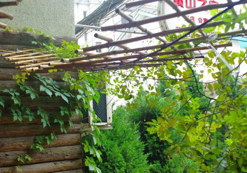 Отель Home Of Huangshan Hostel
