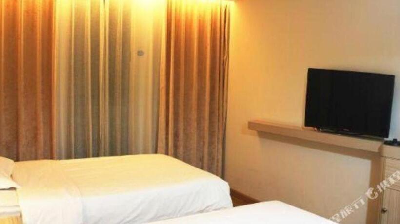 בית מלון כפרי James Joyce Coffetel Yichang East Railway Station Central Bus Station