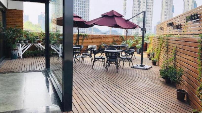 בית מלון כפרי James Joyce Coffetel Yichang East Railway Station Central Bus Station