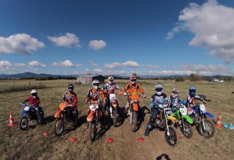 בית מלון כפרי Auberge De Thelis