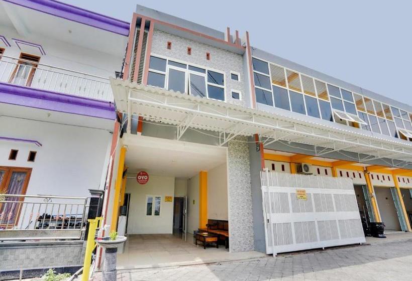 Отель Oyo 3705 Orchid Family Residence