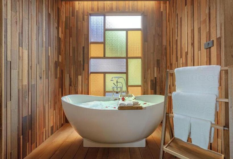 تختخواب و صبحانه Venice Krabi Villa Resort