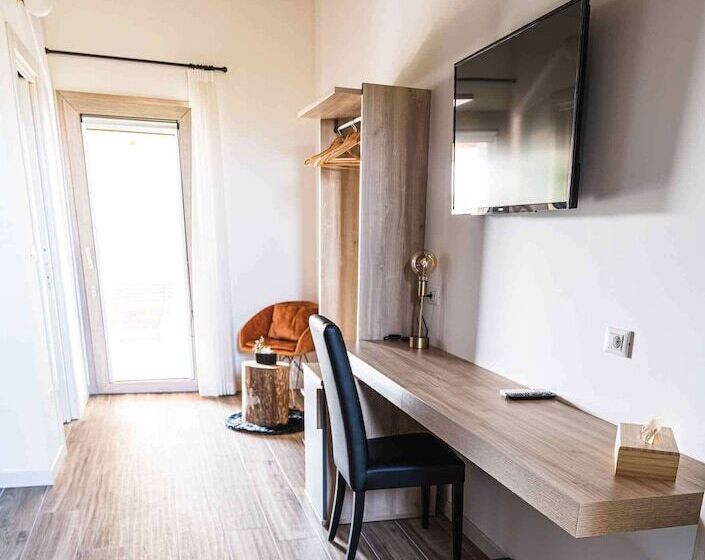 فندق Agriturismo Casale Ai Prati