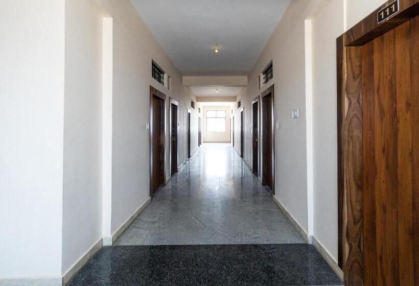 فندق O Supriya Lodge