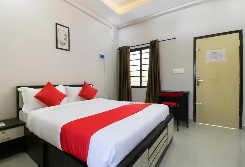 ホテル Oyo 70830 Fort Land Residency