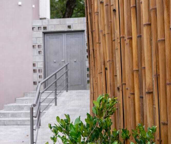 هتل Siete Lunas De San Lorenzo