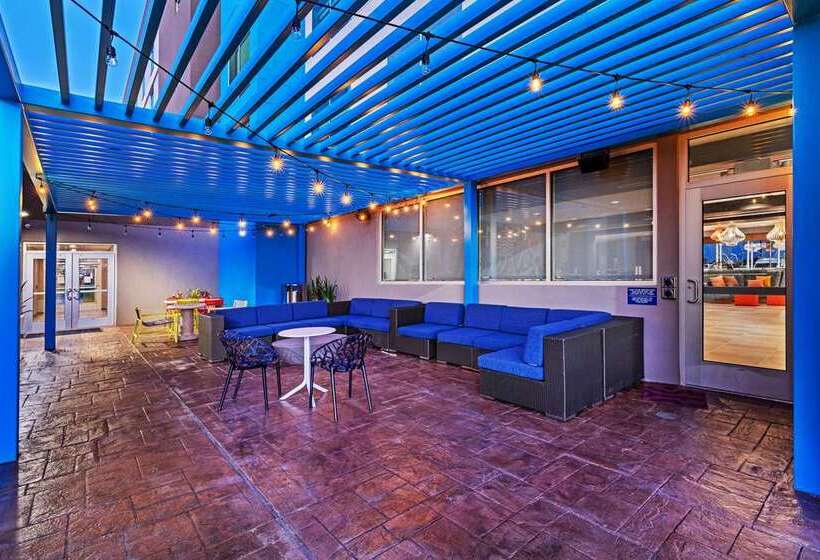 فندق Tru By Hilton Laredo Airport