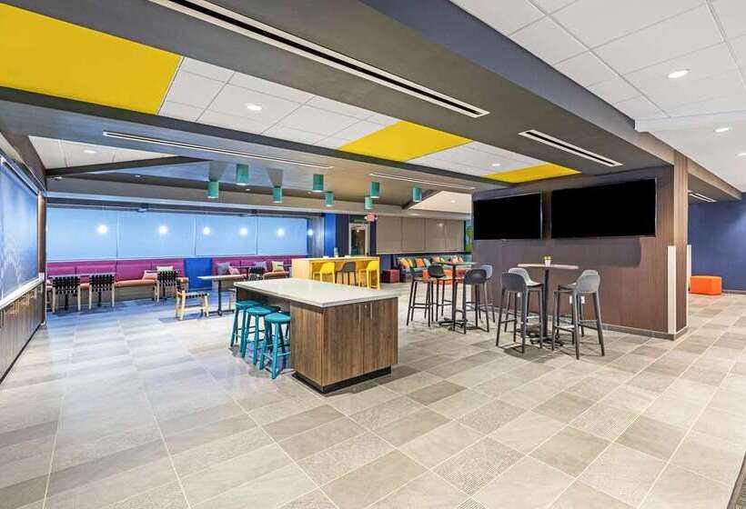 فندق Tru By Hilton Laredo Airport