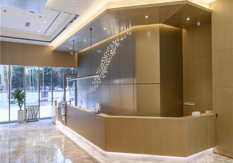 Lavande Hotel Chengdou Qingbai River Phoenix Lake