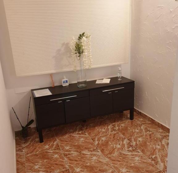 פנסיון Hostal Alfil
