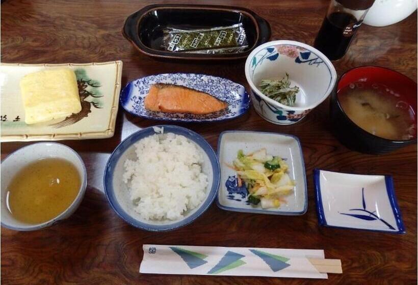 旅館 Shiroyamasou