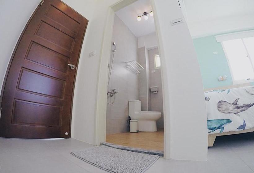 تختخواب و صبحانه Go On Vacation Hostel Green Island