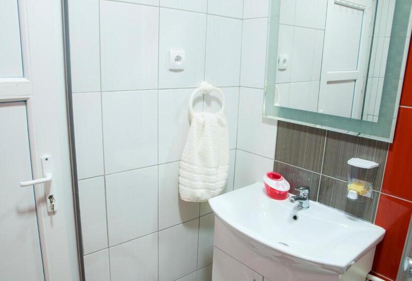 پانسیون Guest House Centar Lux