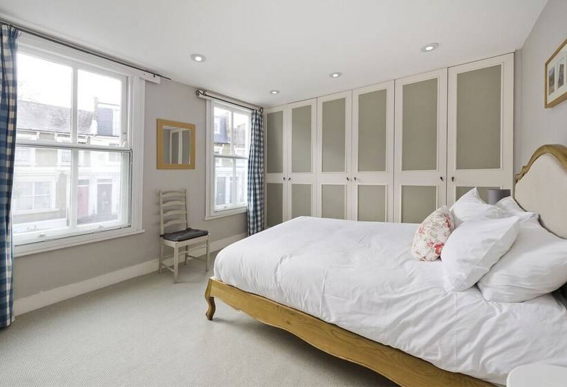 Fulham 4 Bed House & Garden Near Tube