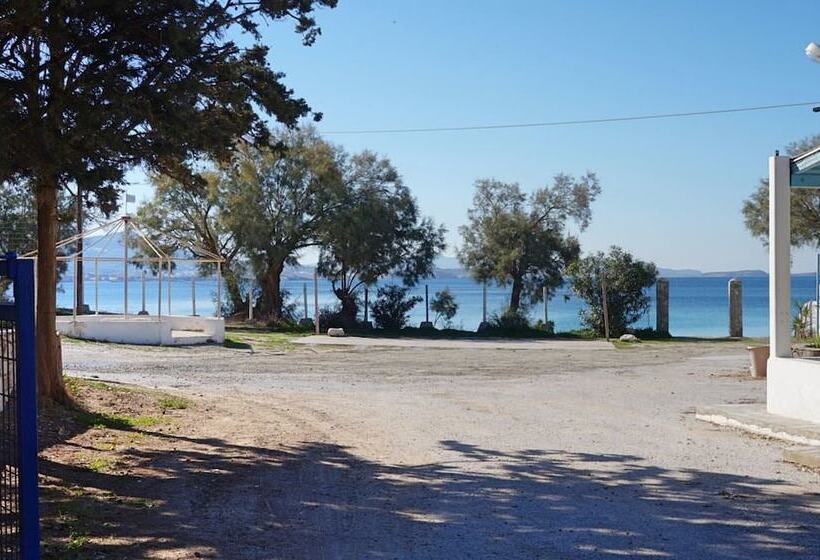 هتل Krios Beach Camping
