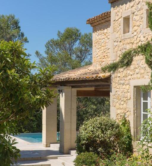 پانسیون Le Mas Des Alexandrins