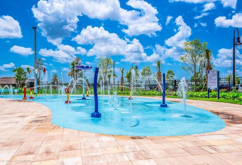 Stunning Lakeview Townhome W/ Private Pool!