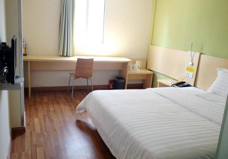 호텔 7days Inn Tangshan Luan Xian Train Staion Branch