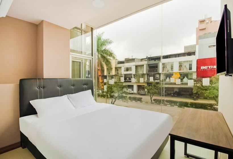 هتل Capital O Sentra Paskal