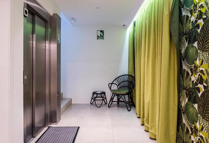Apartamentos Y Estudios Céntricos Conil Home Suite